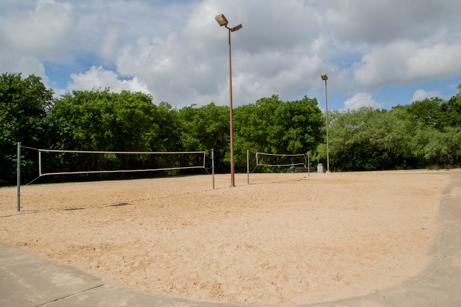 Cravens Park — Sand Volleyball